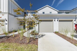 9833 Fiddleback Ln in Jacksonville, FL - Building Photo - Building Photo