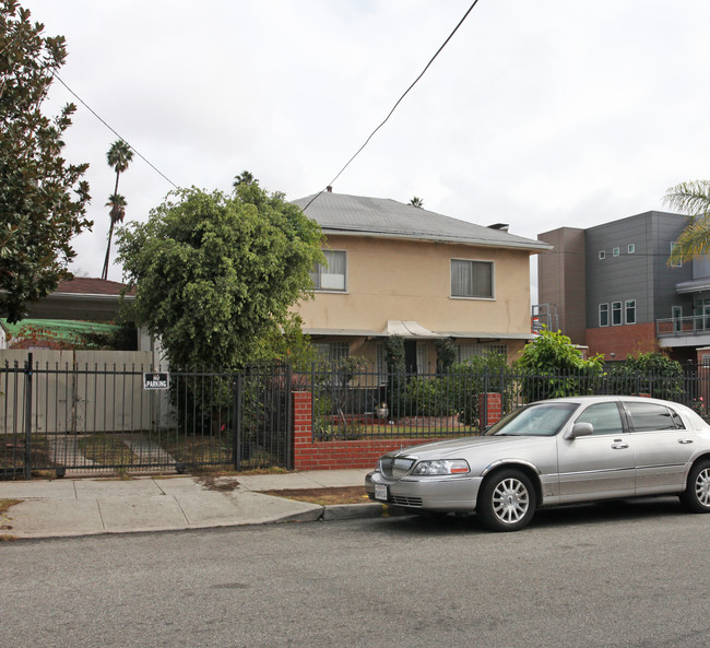 1716-1718 N Van Ness Ave in Los Angeles, CA - Building Photo - Building Photo