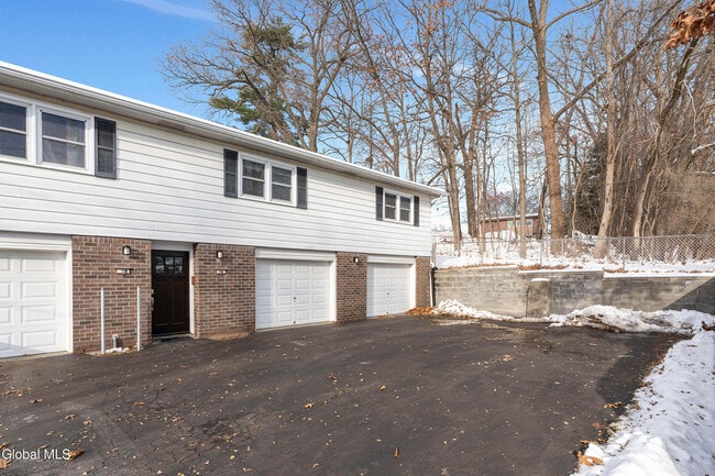 7 Elgin St in Albany, NY - Foto de edificio - Building Photo