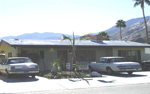 145 E Mesquite Ave in Palm Springs, CA - Building Photo