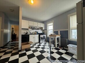 225 Parsons St in Boston, MA - Foto de edificio - Building Photo