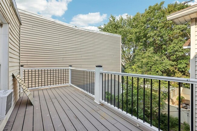 541 70th St in Guttenberg, NJ - Building Photo - Building Photo