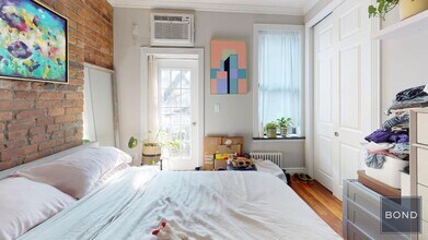 246 Mott St in New York, NY - Building Photo - Building Photo