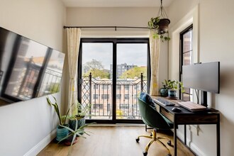 504 Maple St in Brooklyn, NY - Building Photo - Building Photo