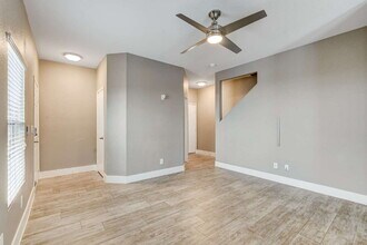 2593 Velez Valley Way in Henderson, NV - Building Photo - Building Photo