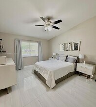 20851 NW 4 St in Pembroke Pines, FL - Building Photo - Building Photo