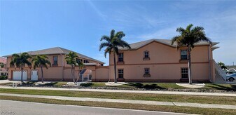 5334 Chiquita Blvd S in Cape Coral, FL - Building Photo