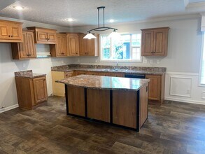 237 Sylvania Ave in Charlotte, NC - Building Photo - Building Photo