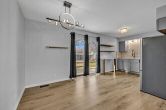 5545 Elkhart St in Denver, CO - Building Photo - Building Photo