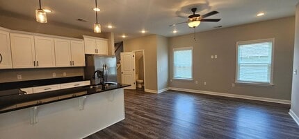 815 W Spring St in Lebanon, TN - Building Photo - Building Photo