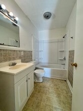 132 E 11th St in San Angelo, TX - Building Photo - Building Photo