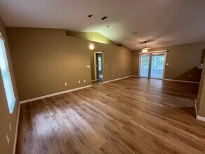 9 White Hawk Pl in Palm Coast, FL - Building Photo - Building Photo
