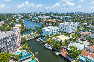 Maison Blanc in Fort Lauderdale, FL - Building Photo - Building Photo