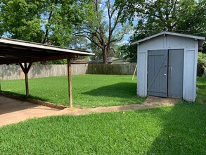 1822 Cambridge St in Bossier City, LA - Building Photo - Building Photo