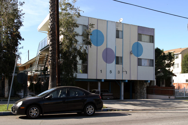 1529 Junipero Ave in Long Beach, CA - Foto de edificio - Building Photo