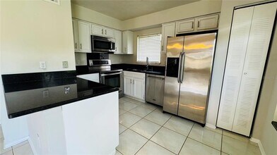 4415 Pinebark Ave in Orlando, FL - Building Photo - Building Photo
