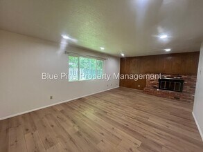 1820 Avalon St in Idaho Falls, ID - Building Photo - Building Photo