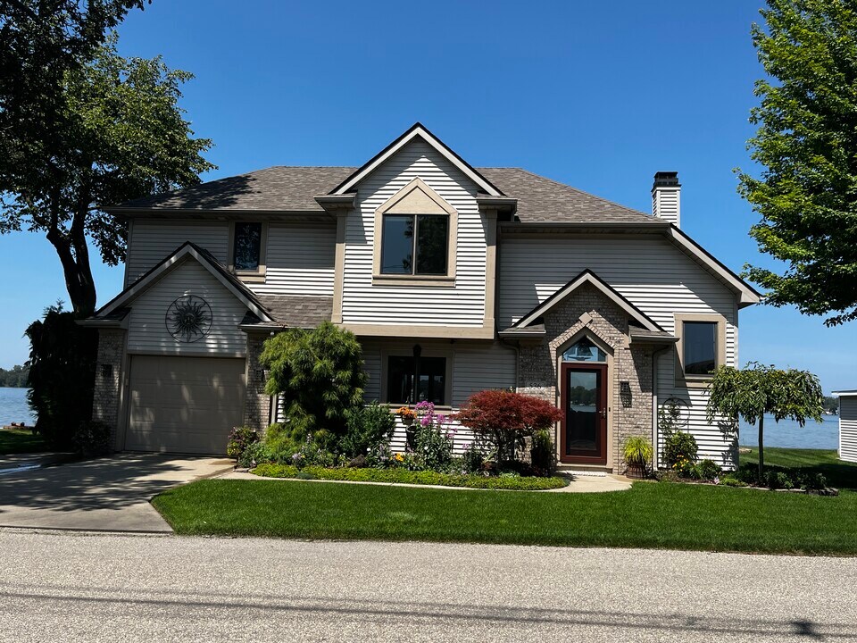536 Iyopawa Rd in Coldwater, MI - Building Photo