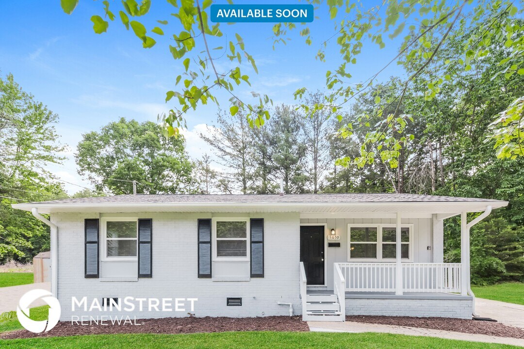 1659 Marble St in Winston-Salem, NC - Building Photo