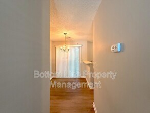 6327 Windsor Gate Ln in Charlotte, NC - Building Photo - Building Photo