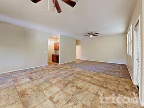 4376 E Selena Dr in Phoenix, AZ - Foto de edificio - Building Photo