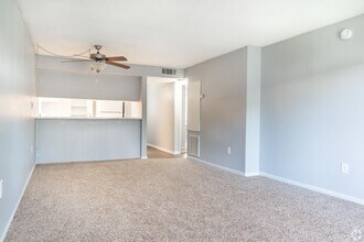 The Grove at Temple Terrace Apartments in Tampa, FL - Building Photo - Building Photo