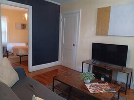 88 Wesleyan Ave in Providence, RI - Building Photo