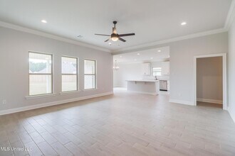 15216 High Point Dr in Gulfport, MS - Foto de edificio - Building Photo