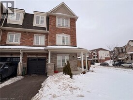 120 Cole St in Hamilton, ON - Building Photo