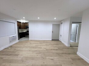 1700 Keeler St in Burbank, CA - Building Photo - Building Photo