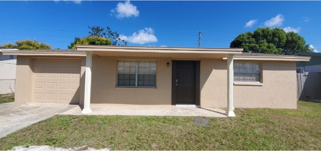 property at 7525 Fox Hollow Dr