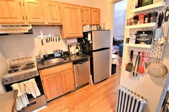 591 Beacon St in Boston, MA - Foto de edificio - Building Photo