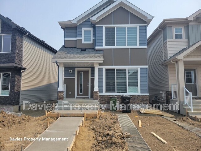 9647 Colak Link SW in Edmonton, AB - Building Photo - Building Photo