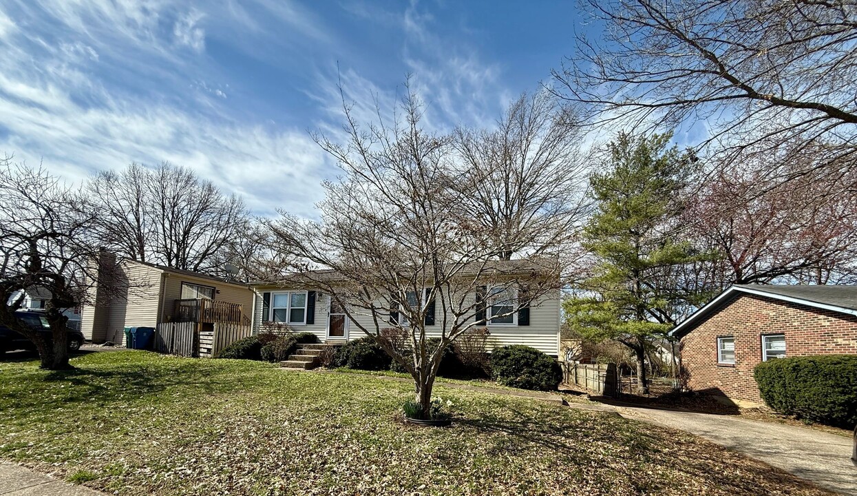 1104 Spring Run Rd in Lexington, KY - Building Photo