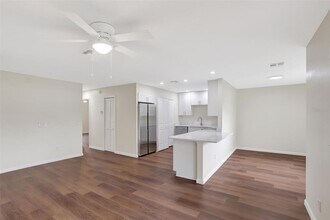 2408 Barley Club Ct in Orlando, FL - Building Photo - Building Photo