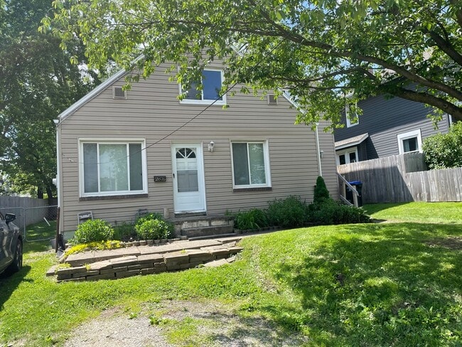 property at 2876 Hudson Dr