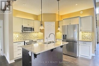 177 Preston Dr in Orangeville, ON - Building Photo - Building Photo