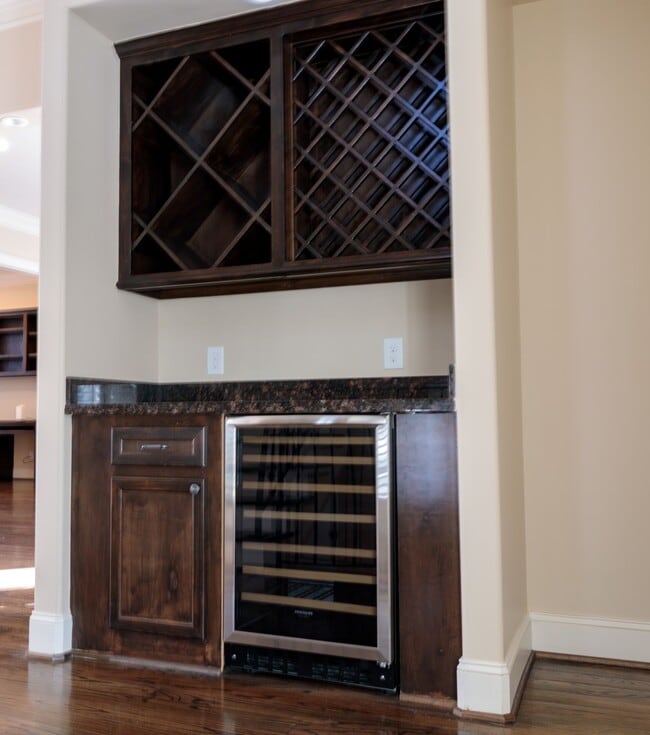 2101 Elmen St in Houston, TX - Building Photo - Building Photo