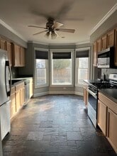 203 Spring Point Dr in Carpentersville, IL - Building Photo - Building Photo