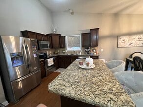 5408 Elk River Dr in Dublin, OH - Building Photo - Building Photo