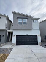 4029 S Woodland Ave in Mapleton, UT - Building Photo