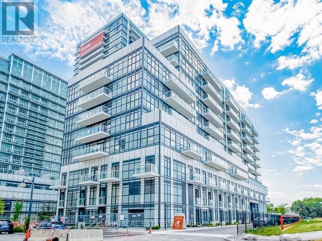 251 Manitoba St in Toronto, ON - Building Photo - Building Photo