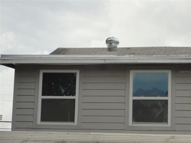 2735 41st Ave N in St. Petersburg, FL - Building Photo - Building Photo