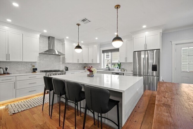 property at 99 Crafts St