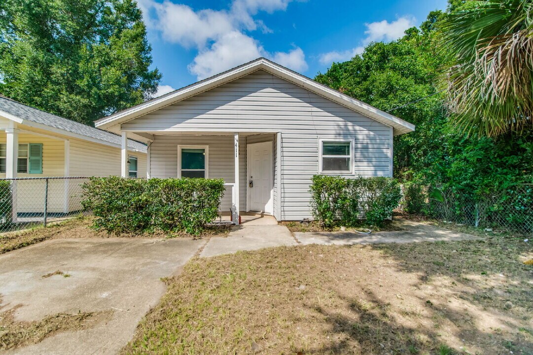 411 N Coyle St in Pensacola, FL - Building Photo