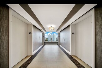 19101 NE 36th Ct, Unit 16 in Aventura, FL - Building Photo - Building Photo