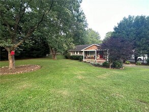 1400 Quarles Ave SE in Smyrna, GA - Building Photo - Building Photo