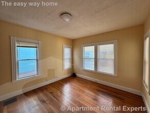 32 Claremon St in Somerville, MA - Foto de edificio - Building Photo