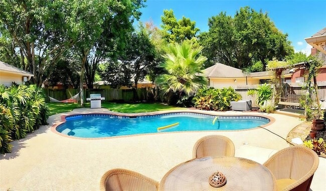 3814 Bayou Bend Ct