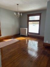 404 Gillett Ave in Waukegan, IL - Building Photo - Building Photo